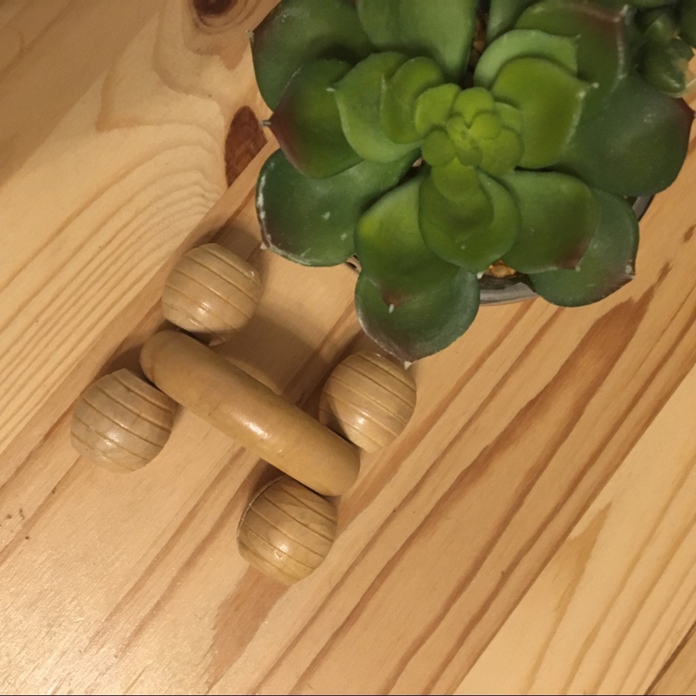 Massage mini handheld rolling wood massager
